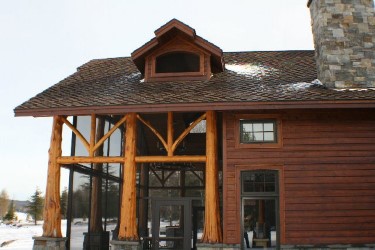 Lakefront Lodge 3