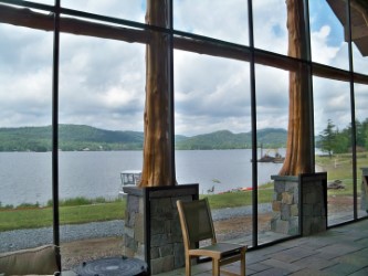 Lakefront Lodge 4
